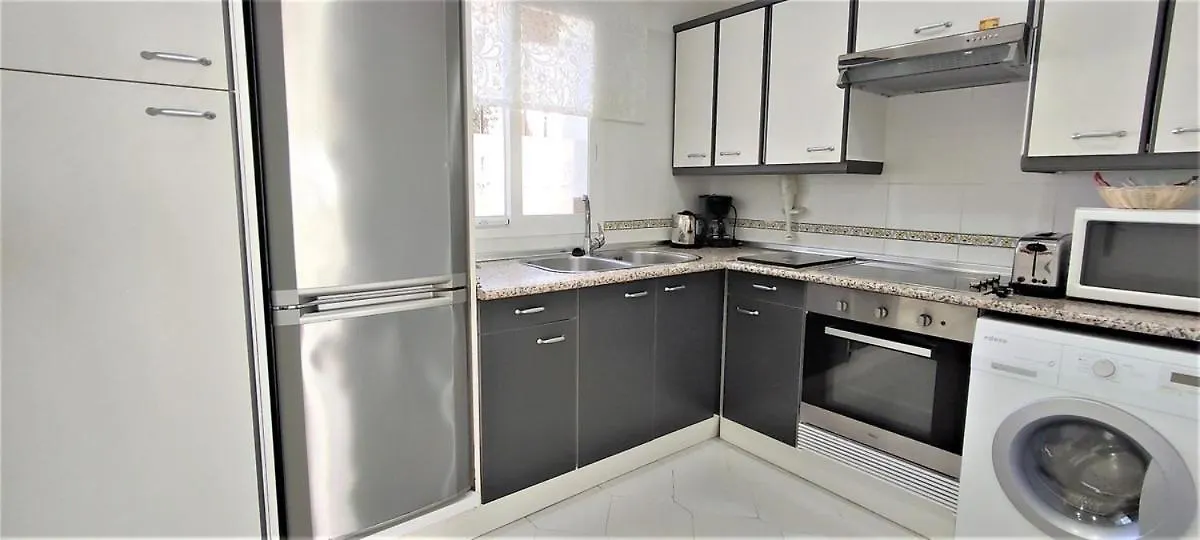 Quiet 2 Bedroom Apartment-Sleeps Up To 6 Mijas 0*,